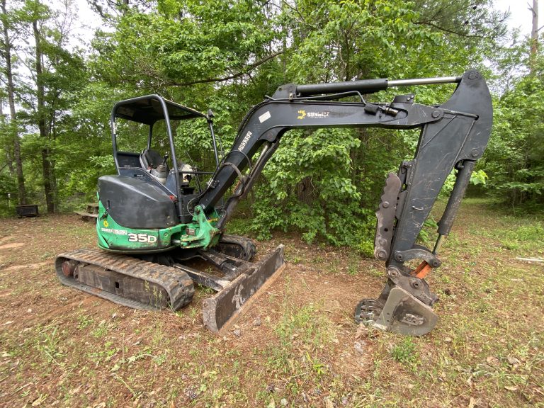 John Deere 35D Mini Excavator w/ Thumb & Quick Attach Advanced Tool