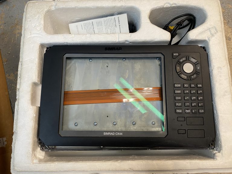 Preowned Simrad CX44 Marine Chart Plotter GPS For Parts Repair Preowned simrad cx44 marine chart plotter gps for parts repair