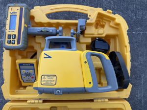 Trimble Dual Slope Rotary Laser GL422N with RC-402N Remote Detector & Receiver
