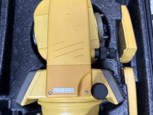 Topcon GPT-3005W Total Station Transit