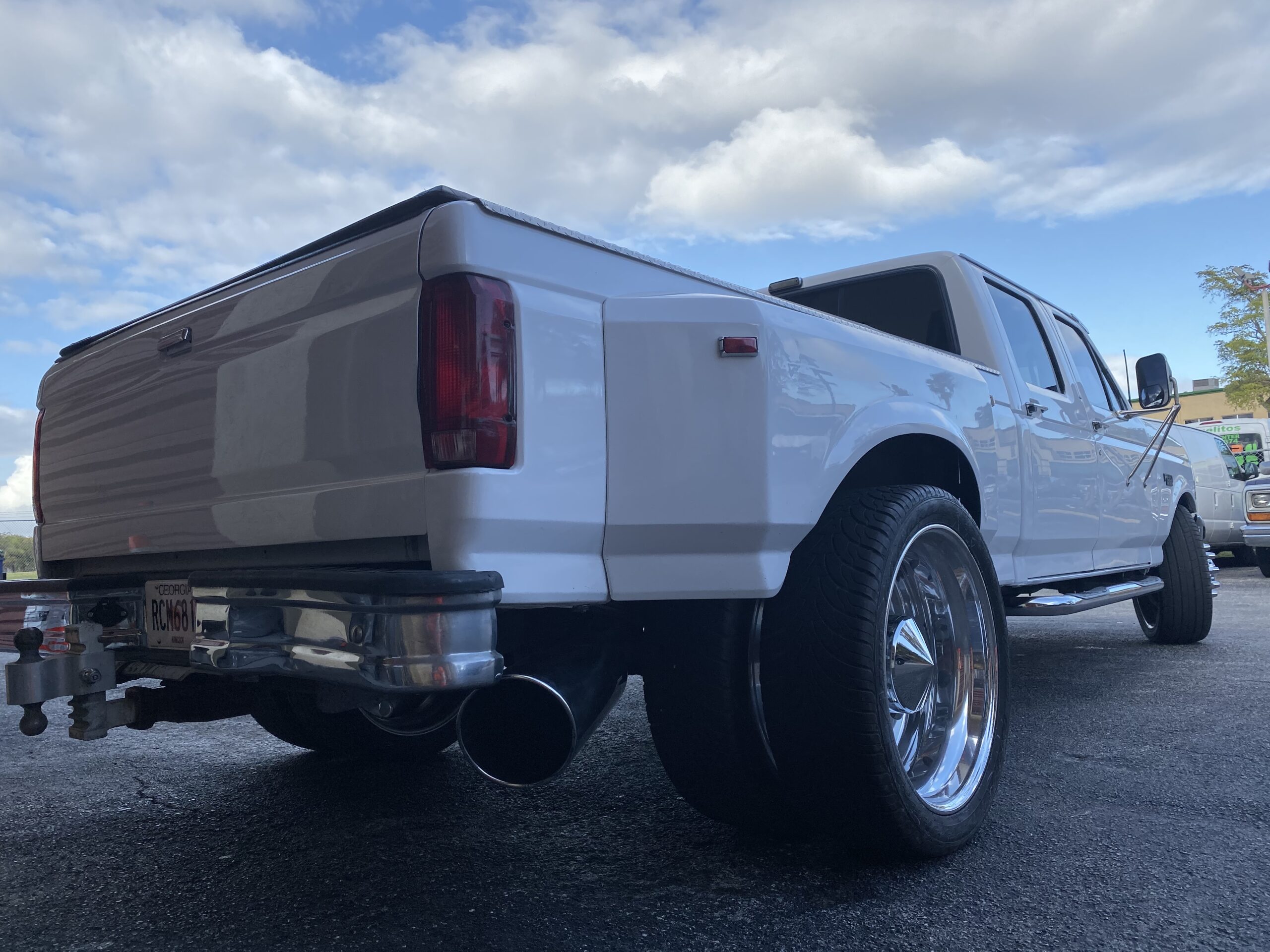 1994 Ford F-350 Crew Cab 7.3 Turbo Diesel w/ Only 111,000 Miles - Image 3