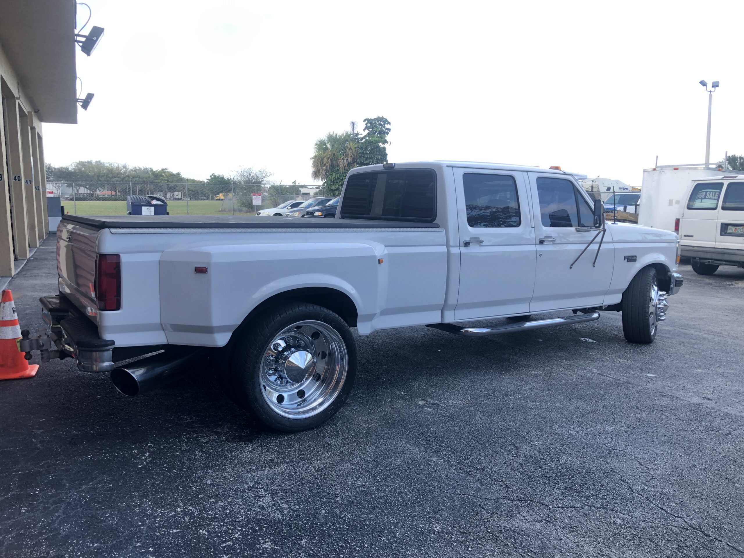 1994 Ford F-350 Crew Cab 7.3 Turbo Diesel w/ Only 111,000 Miles - Image 4